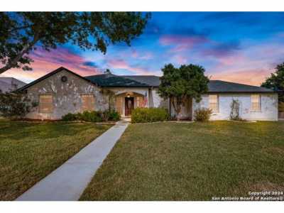 Home For Sale in New Braunfels, Texas