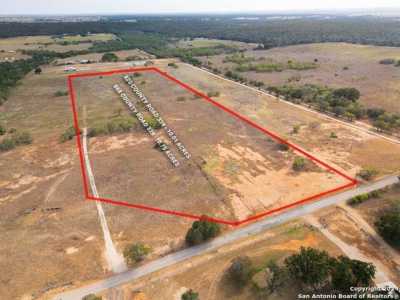 Residential Land For Sale in La Vernia, Texas