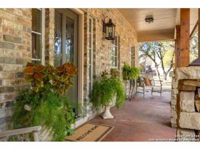 Home For Sale in Fair Oaks Ranch, Texas