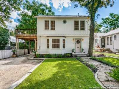 Home For Sale in Alamo Heights, Texas