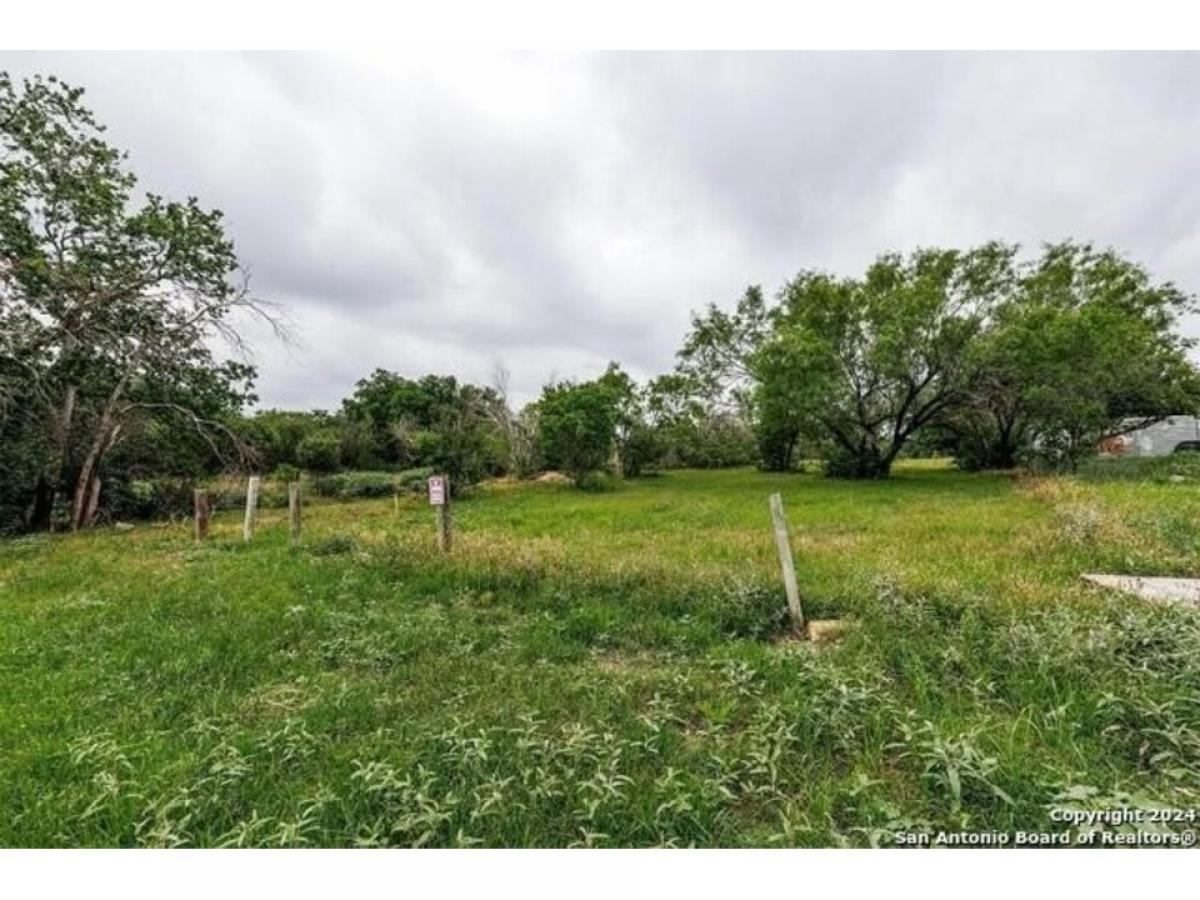 Picture of Residential Land For Sale in San Antonio, Texas, United States