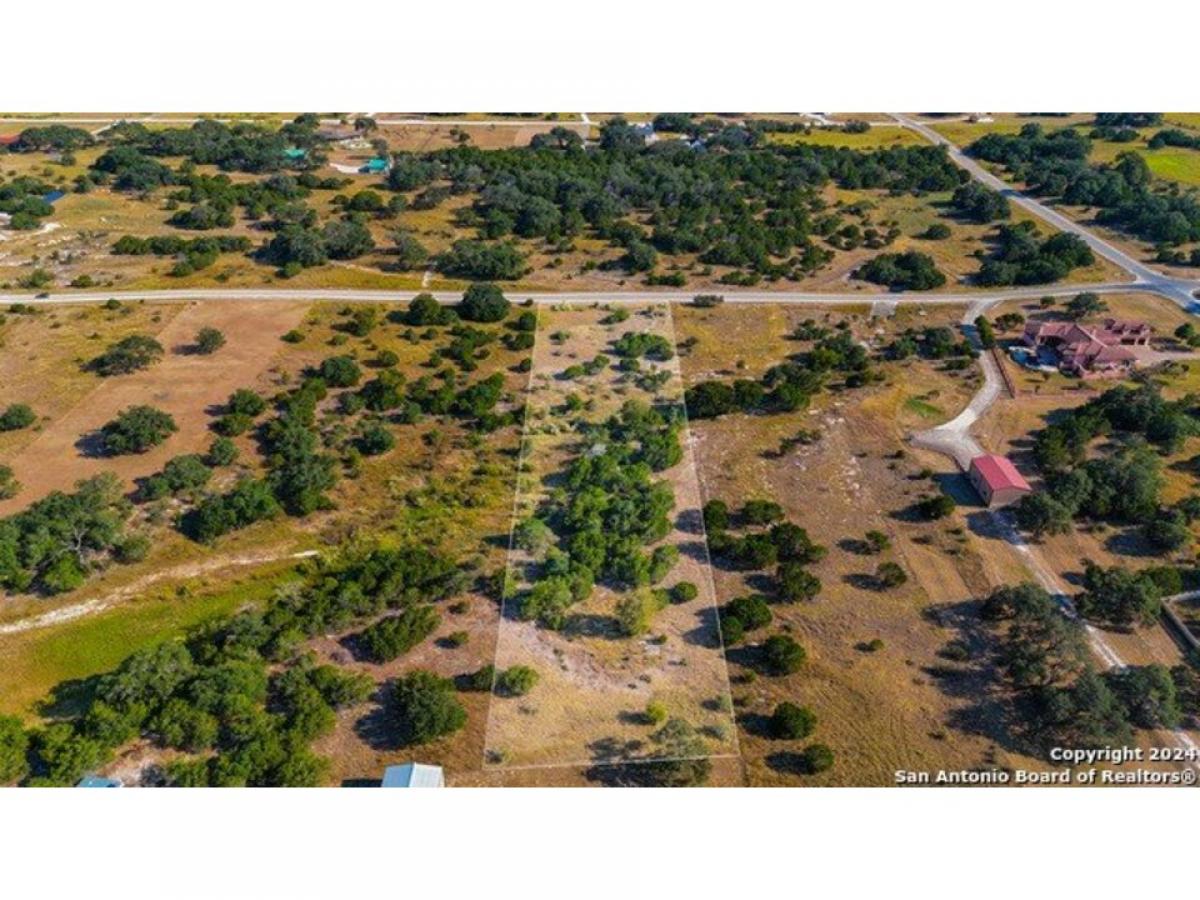 Picture of Residential Land For Sale in Bandera, Texas, United States