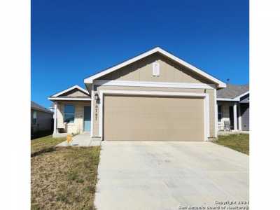 Home For Sale in Converse, Texas