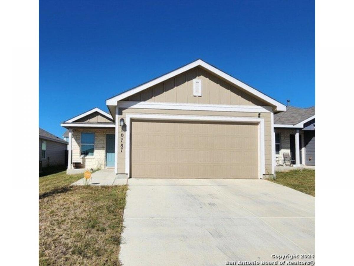 Picture of Home For Sale in Converse, Texas, United States