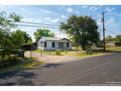 Home For Sale in Adkins, Texas