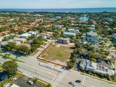 Home For Sale in Delray Beach, Florida