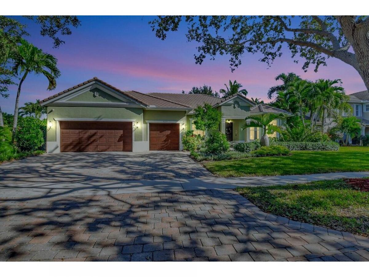 Picture of Home For Sale in Lake Worth, Florida, United States