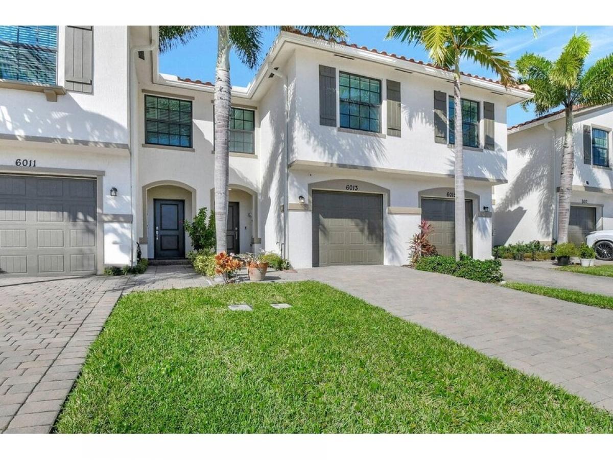 Picture of Home For Sale in Riviera Beach, Florida, United States