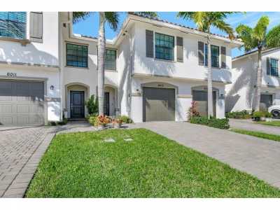 Home For Sale in Riviera Beach, Florida