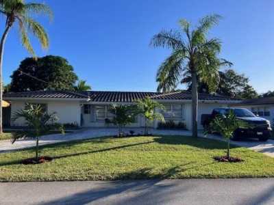 Home For Rent in Deerfield Beach, Florida