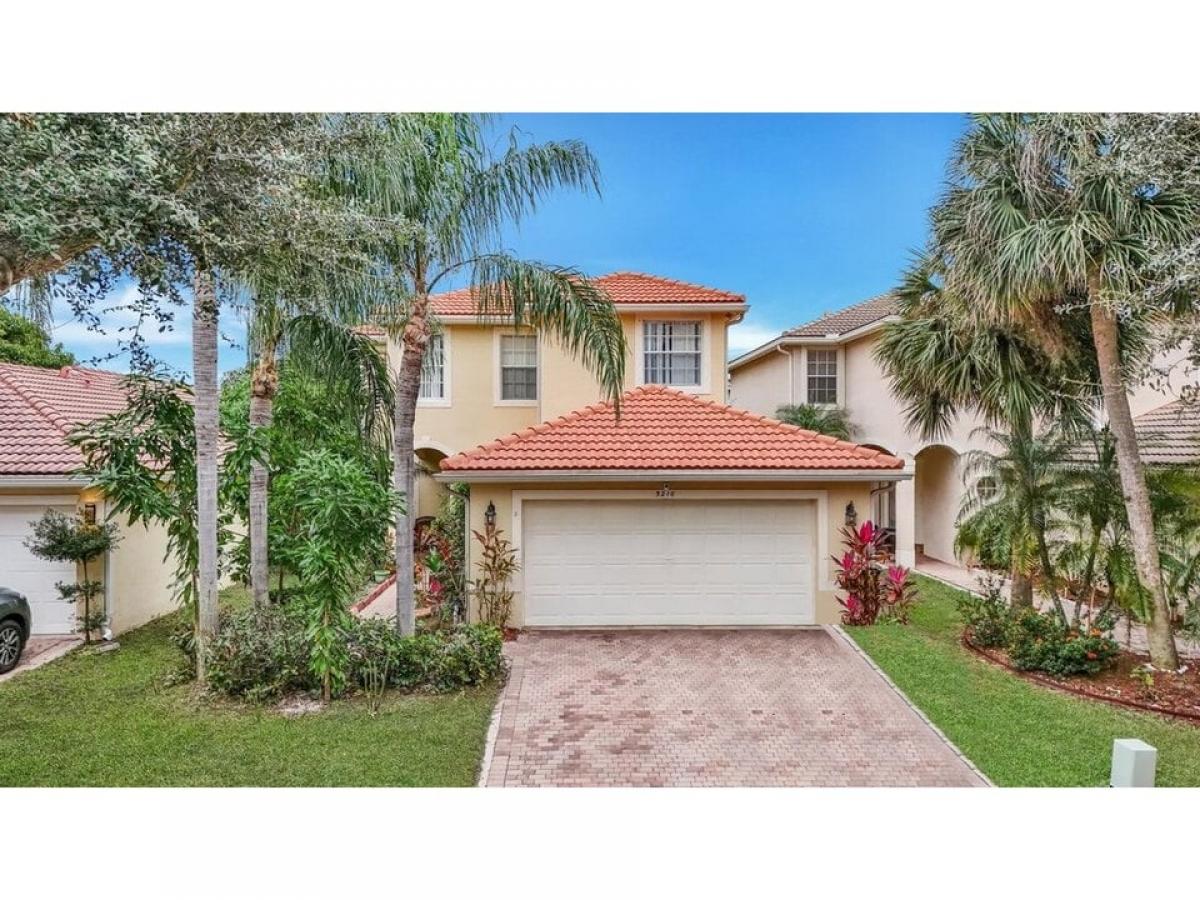 Picture of Home For Sale in Greenacres, Florida, United States