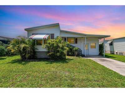 Home For Sale in Palm Bay, Florida