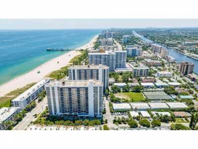 Home For Sale in Pompano Beach, Florida