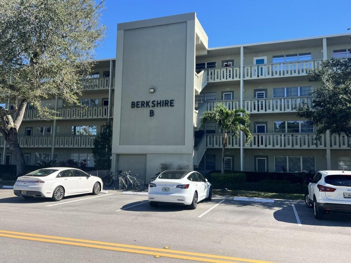 Picture of Home For Sale in Deerfield Beach, Florida, United States