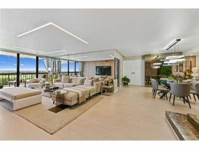 Home For Sale in West Palm Beach, Florida