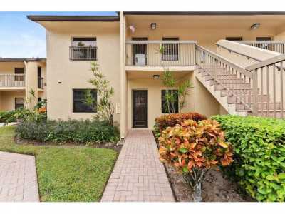 Home For Sale in Coconut Creek, Florida