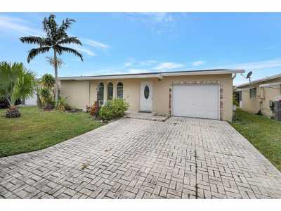 Home For Sale in Pompano Beach, Florida