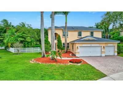 Home For Sale in Lake Worth, Florida