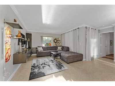 Home For Sale in Coconut Creek, Florida