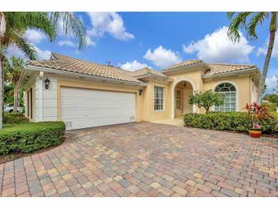 Home For Rent in Wellington, Florida