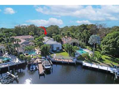 Home For Sale in Palm Beach Gardens, Florida