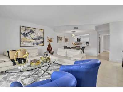 Home For Sale in Deerfield Beach, Florida