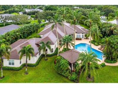 Home For Sale in Palm Beach Gardens, Florida