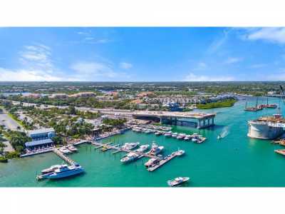 Home For Sale in Jupiter, Florida