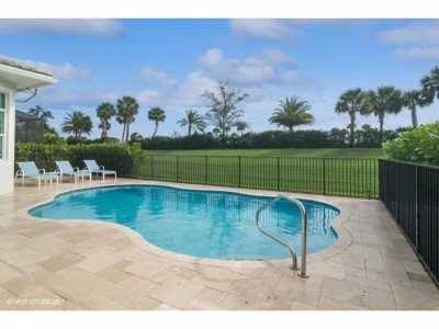 Home For Sale in Port Saint Lucie, Florida