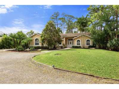 Home For Sale in West Palm Beach, Florida