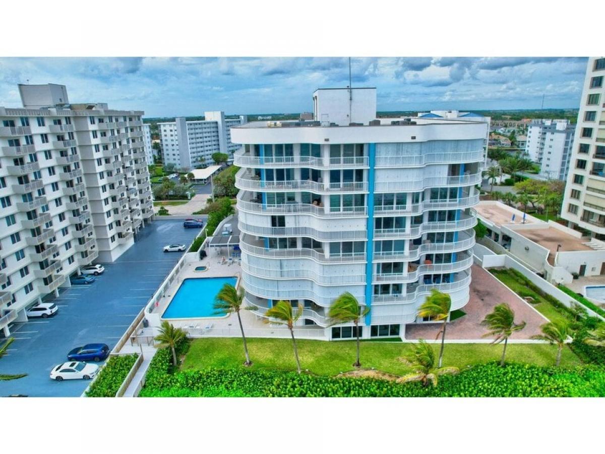 Picture of Home For Sale in Highland Beach, Florida, United States