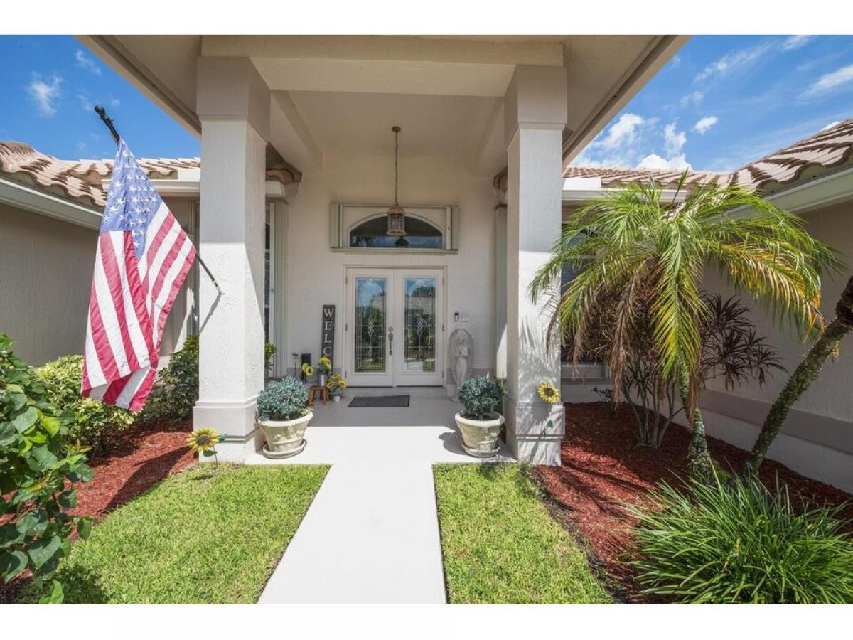 Picture of Home For Sale in Lake Worth, Florida, United States