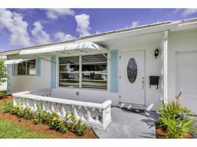 Home For Sale in Pompano Beach, Florida