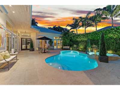 Home For Sale in Palm Beach Gardens, Florida