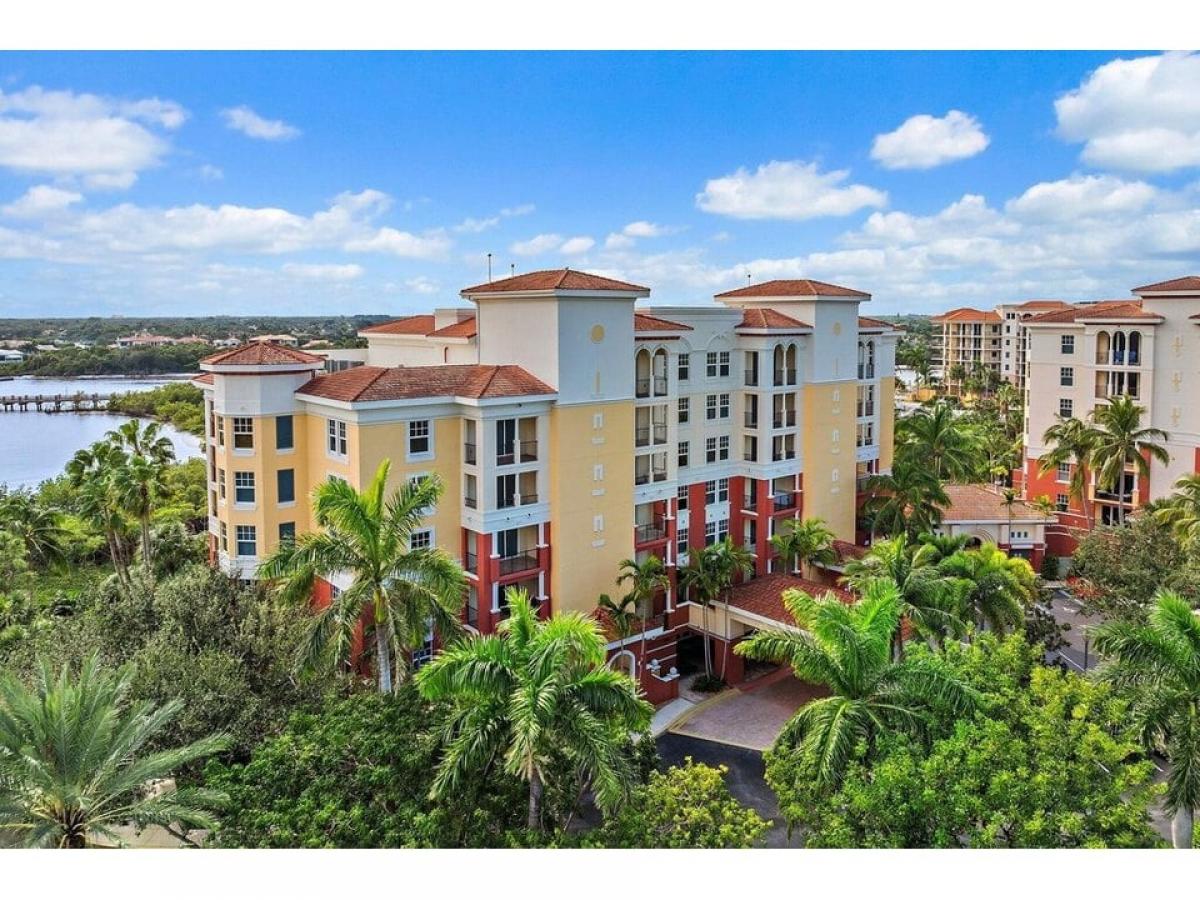 Picture of Home For Sale in Jupiter, Florida, United States