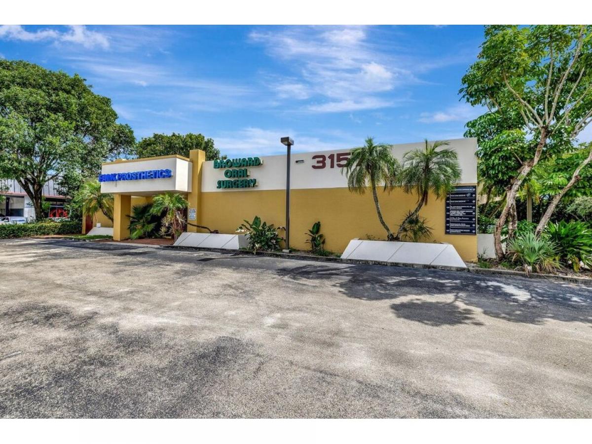 Picture of Home For Sale in Davie, Florida, United States