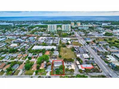 Home For Sale in Boynton Beach, Florida