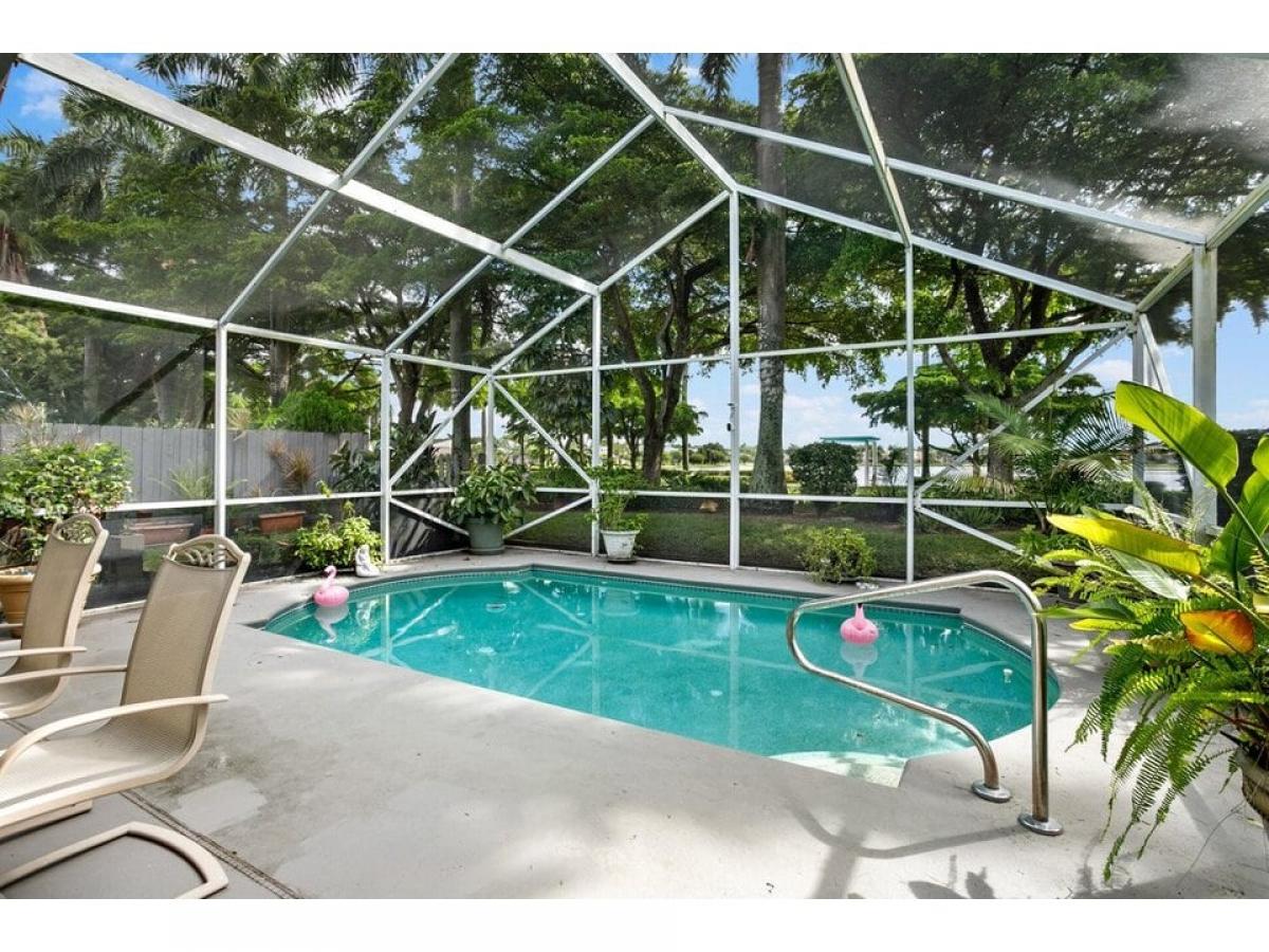 Picture of Home For Sale in Wellington, Florida, United States