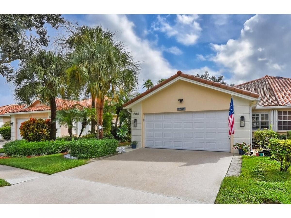 Picture of Home For Sale in West Palm Beach, Florida, United States