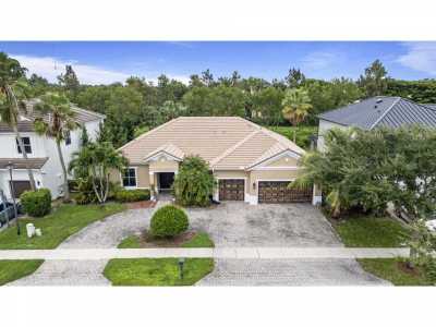 Home For Sale in Lake Worth, Florida