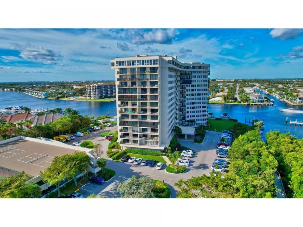 Picture of Home For Sale in Highland Beach, Florida, United States