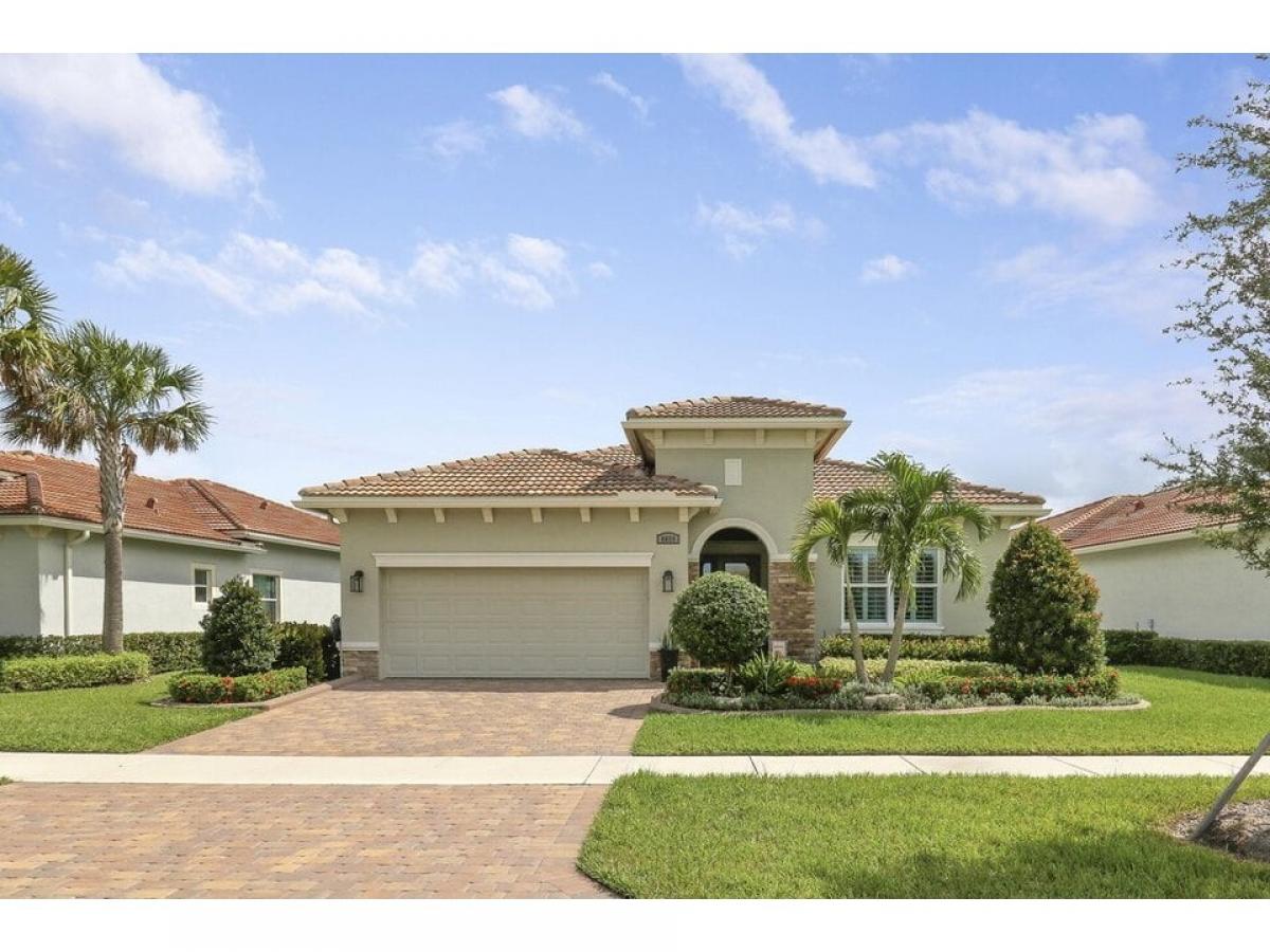 Picture of Home For Sale in Port Saint Lucie, Florida, United States