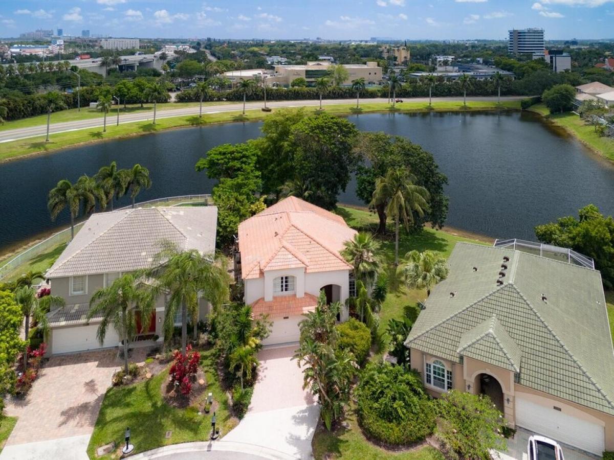 Picture of Home For Sale in West Palm Beach, Florida, United States