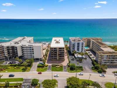 Home For Sale in Palm Beach, Florida