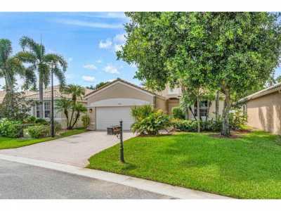 Home For Sale in Lake Worth, Florida