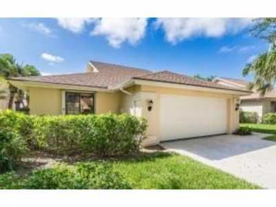 Home For Sale in Jupiter, Florida