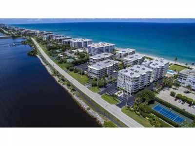 Home For Sale in Palm Beach, Florida