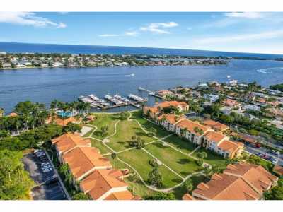 Home For Sale in Hypoluxo, Florida