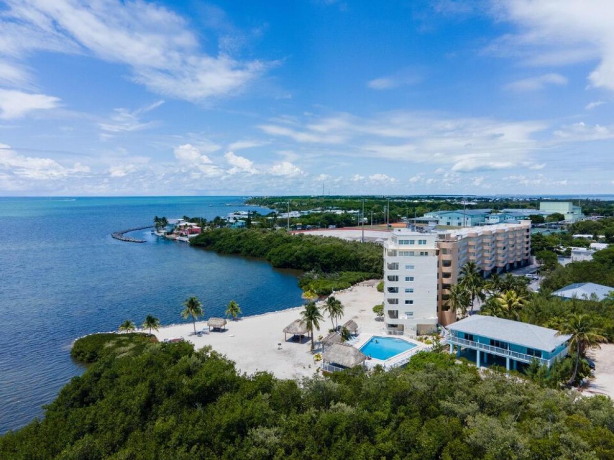 Picture of Home For Sale in Tavernier, Florida, United States