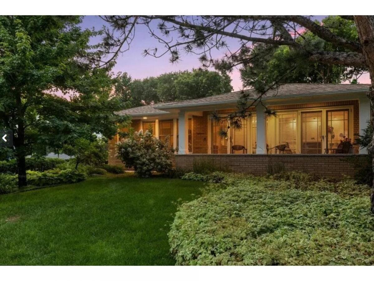 Picture of Home For Sale in Minneapolis, Minnesota, United States